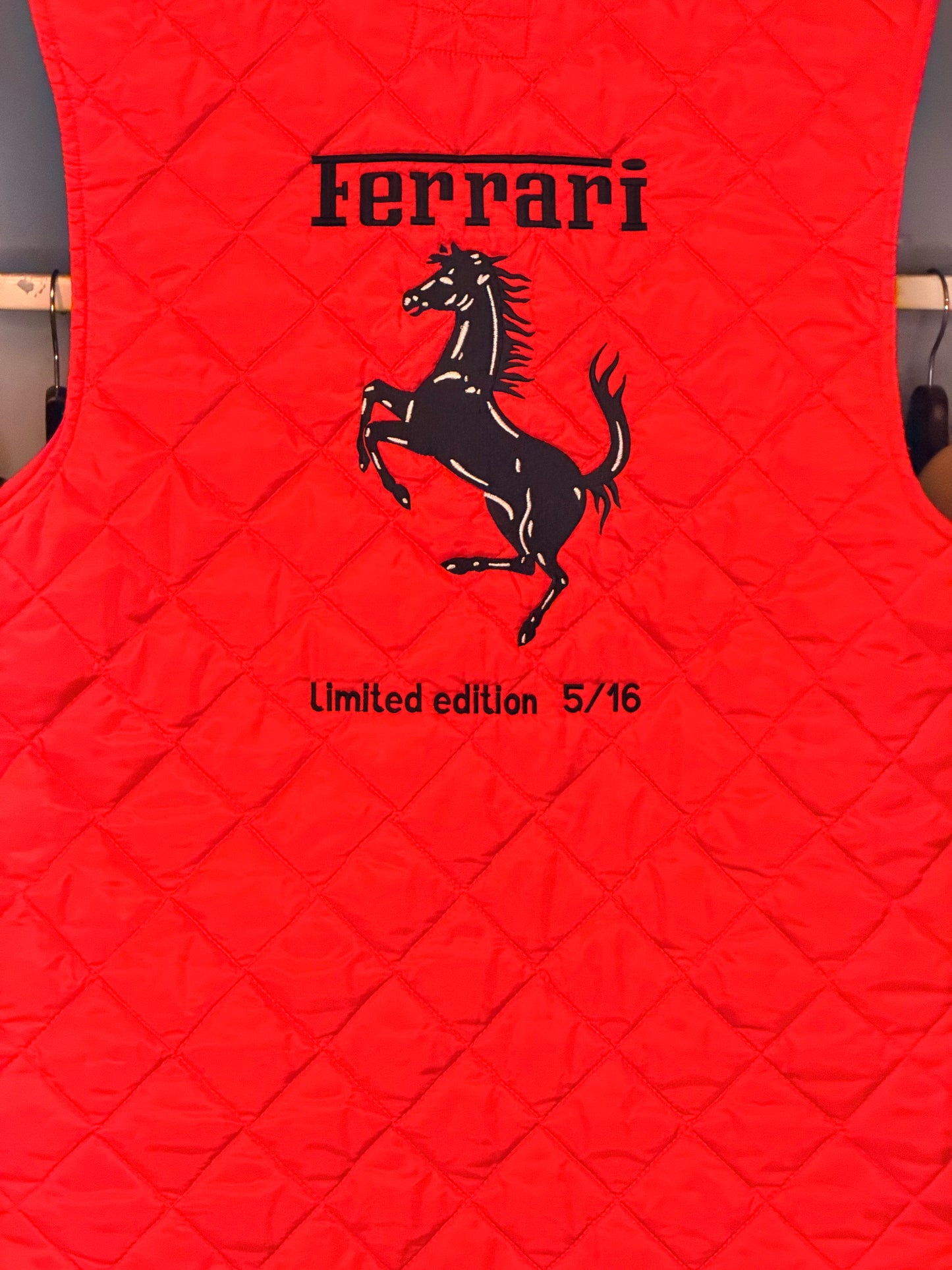Limitierte Ferrariweste 5/16